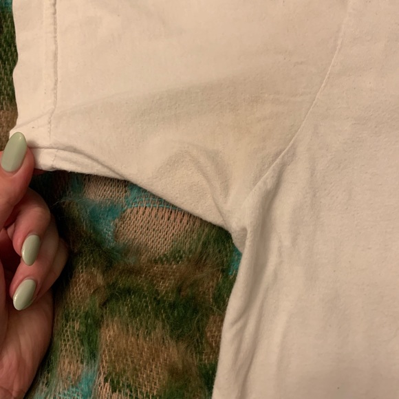 Selfie Frida Kahlo Portrait Tee - Picture 3 of 6